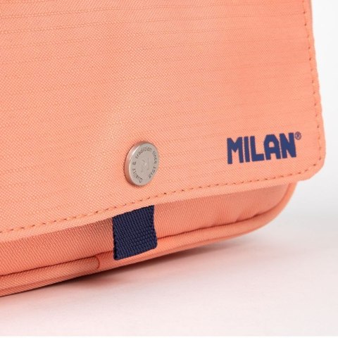 Saszetka Milan 1918 z klapką różowy (08149SNCP) Milan Saszetka Milan 1918 z klapką różowy (08149SNCP) Milan